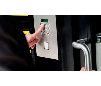 Установка СКУД вход по коду